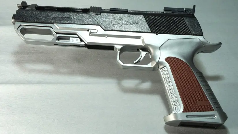 Una pistola giocattolo