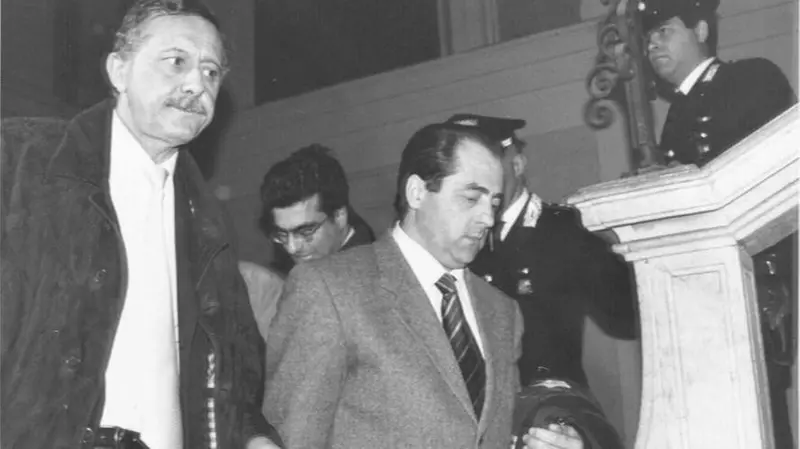 Antonio Di Pietro ai tempi in cui finì sotto inchiesta a Brescia