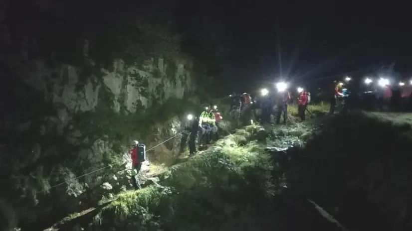 Un'immagine dell'intervento del Soccorso alpino