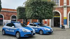 Auto della Polizia in stazione - © www.giornaledibrescia.it