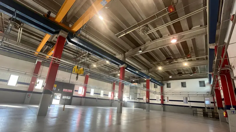 Un capannone pronto ad ospitare un'attività