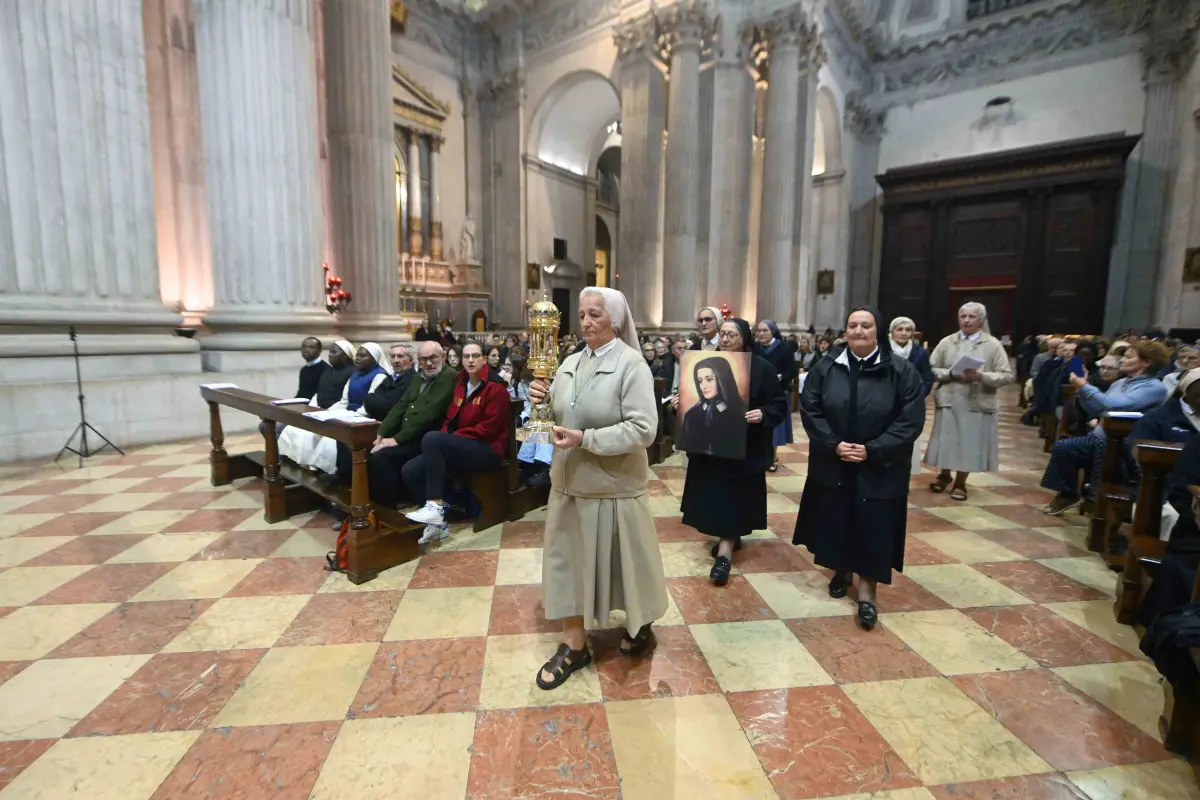 CRONACA BRESCIA DUOMO VEGLIA MISSIONARIA E PREPARAZIONE ALLA CANONIZZAZIONE DI SUOR MARIA TRONCATTI PER GALLINARI 17-10-2025 MARCO ORTOGNI NEW EDEN GROUP