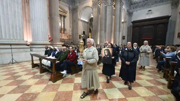 CRONACA BRESCIA DUOMO VEGLIA MISSIONARIA E PREPARAZIONE ALLA CANONIZZAZIONE DI SUOR MARIA TRONCATTI PER GALLINARI 17-10-2025 MARCO ORTOGNI NEW EDEN GROUP
