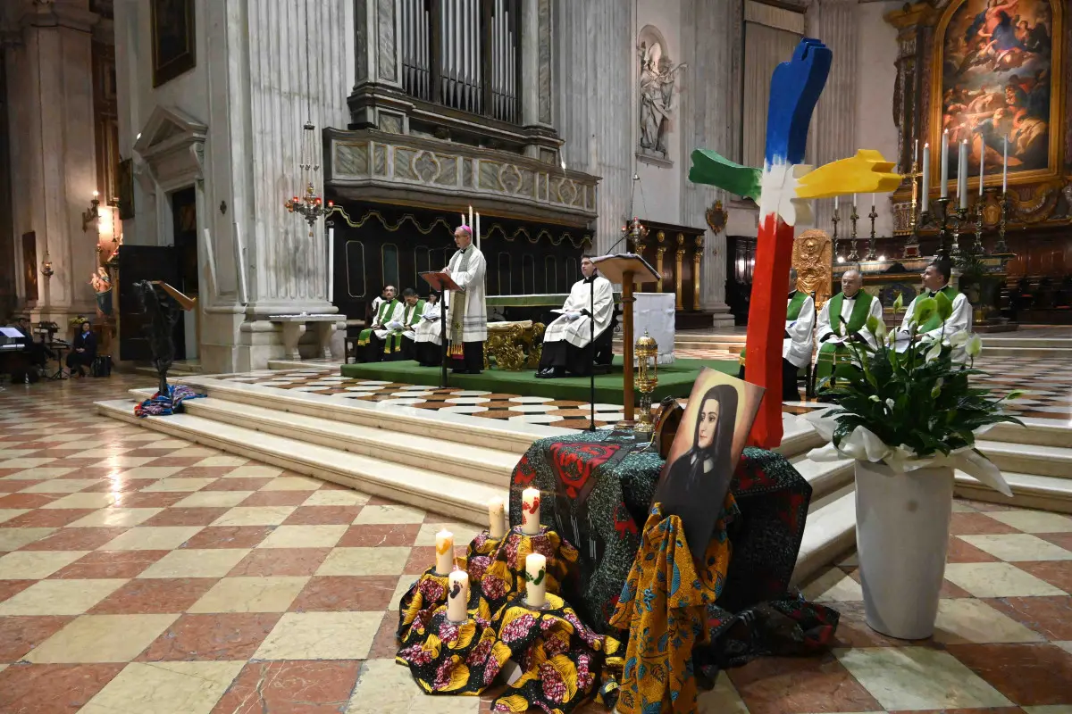 CRONACA BRESCIA DUOMO VEGLIA MISSIONARIA E PREPARAZIONE ALLA CANONIZZAZIONE DI SUOR MARIA TRONCATTI PER GALLINARI 17-10-2025 MARCO ORTOGNI NEW EDEN GROUP