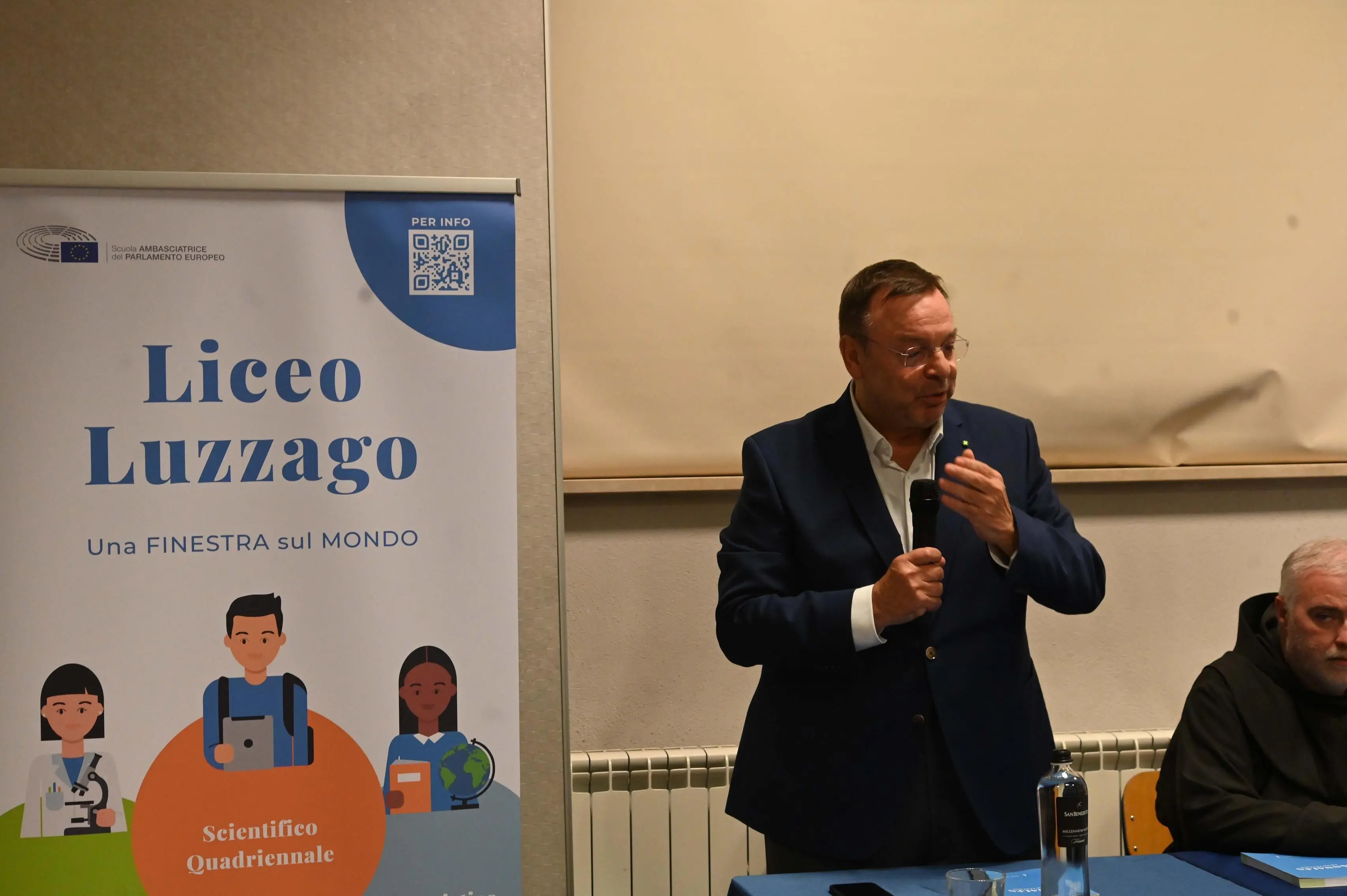 Cerimonia di festa per i 94 diplomati 2025 del Liceo Luzzago
