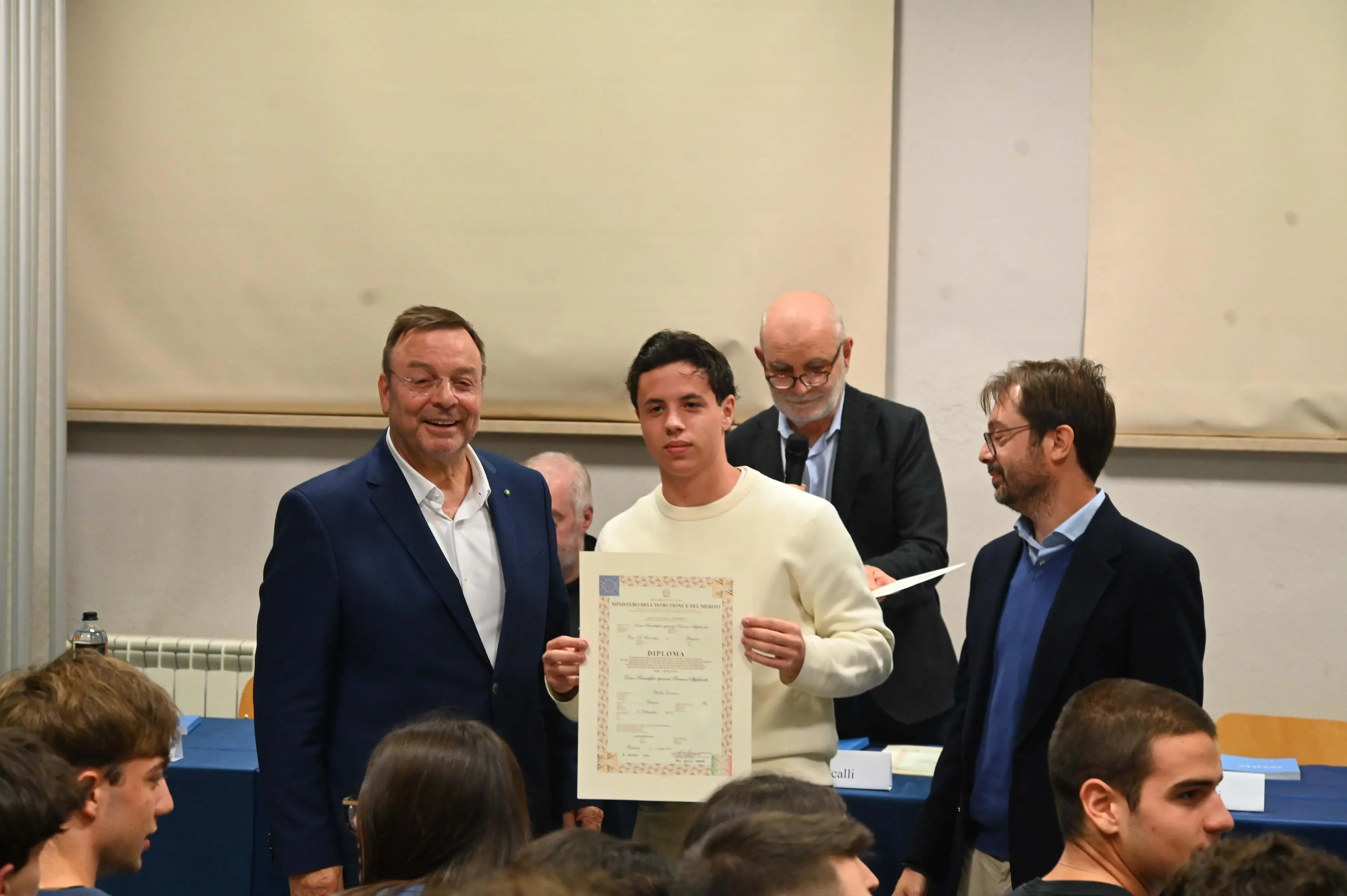 Cerimonia di festa per i 94 diplomati 2025 del Liceo Luzzago