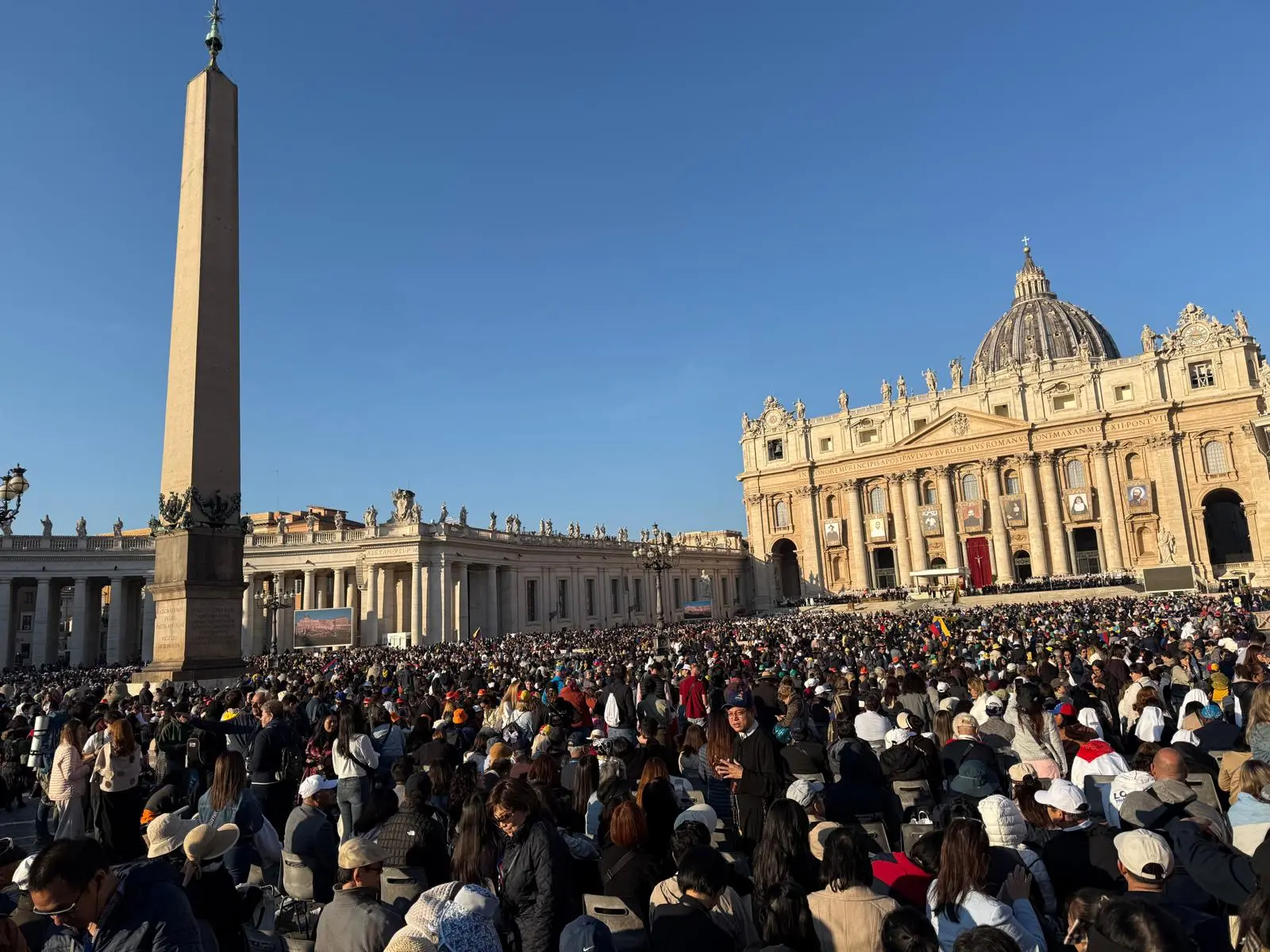 Suor Maria Troncatti santa, pellegrini bresciani in piazza san Pietro
