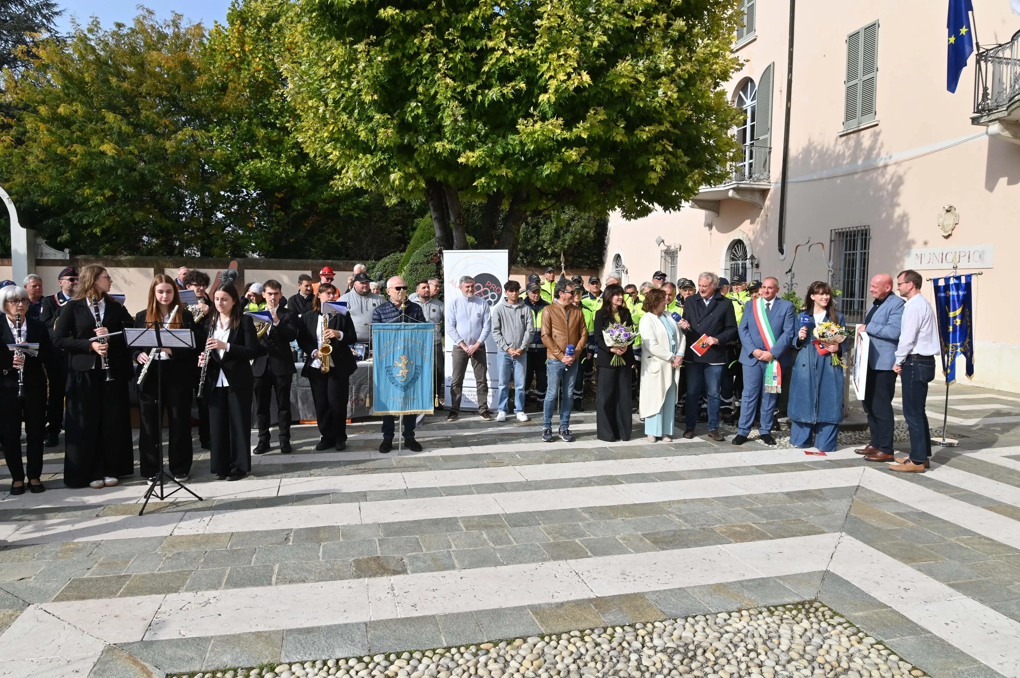 ALFIANELLO IN PIAZZA CON NOI  REDAZIONE PROVINCIA 19-10-2025  GABRIELE STRADA NEW EDEN GROUP 