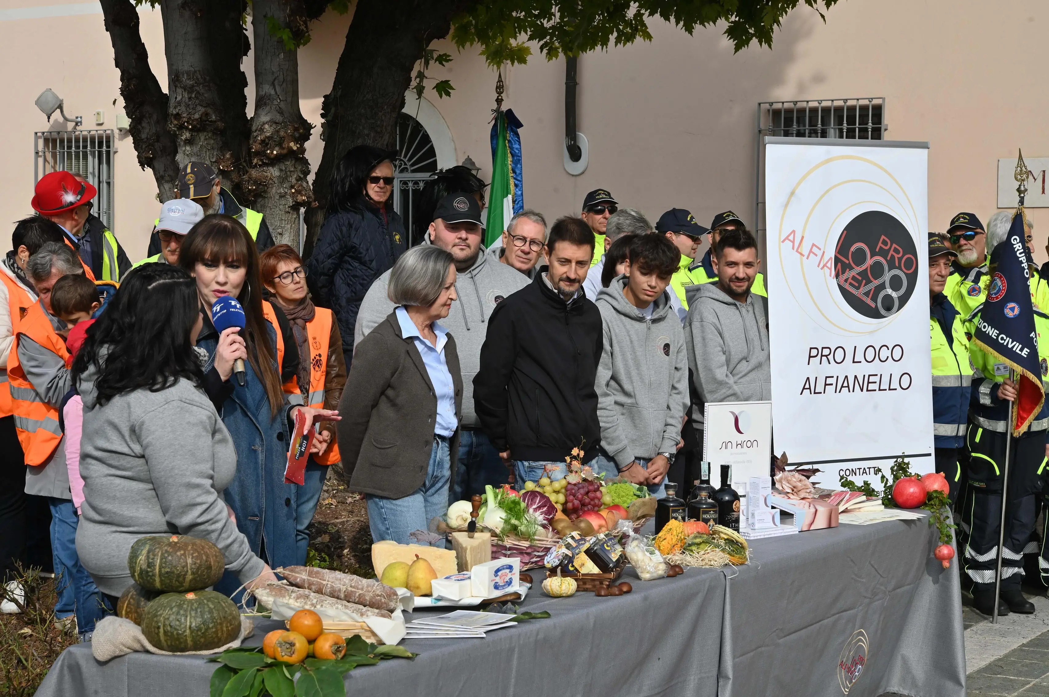 ALFIANELLO IN PIAZZA CON NOI  REDAZIONE PROVINCIA 19-10-2025  GABRIELE STRADA NEW EDEN GROUP 