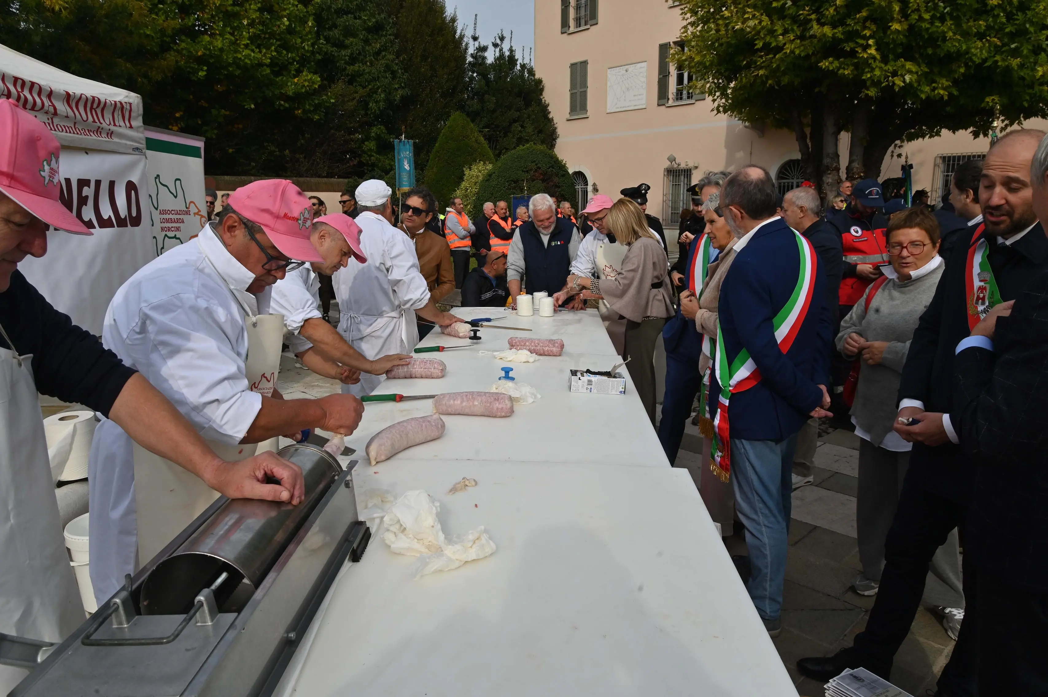 ALFIANELLO IN PIAZZA CON NOI  REDAZIONE PROVINCIA 19-10-2025  GABRIELE STRADA NEW EDEN GROUP 