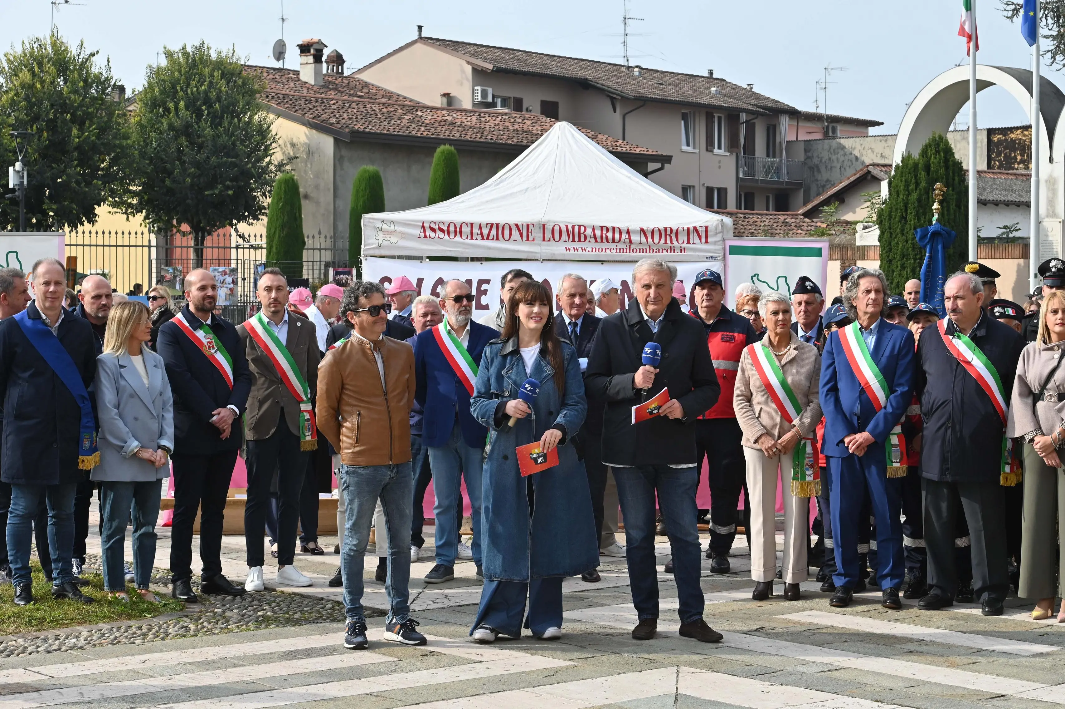 ALFIANELLO IN PIAZZA CON NOI  REDAZIONE PROVINCIA 19-10-2025  GABRIELE STRADA NEW EDEN GROUP 