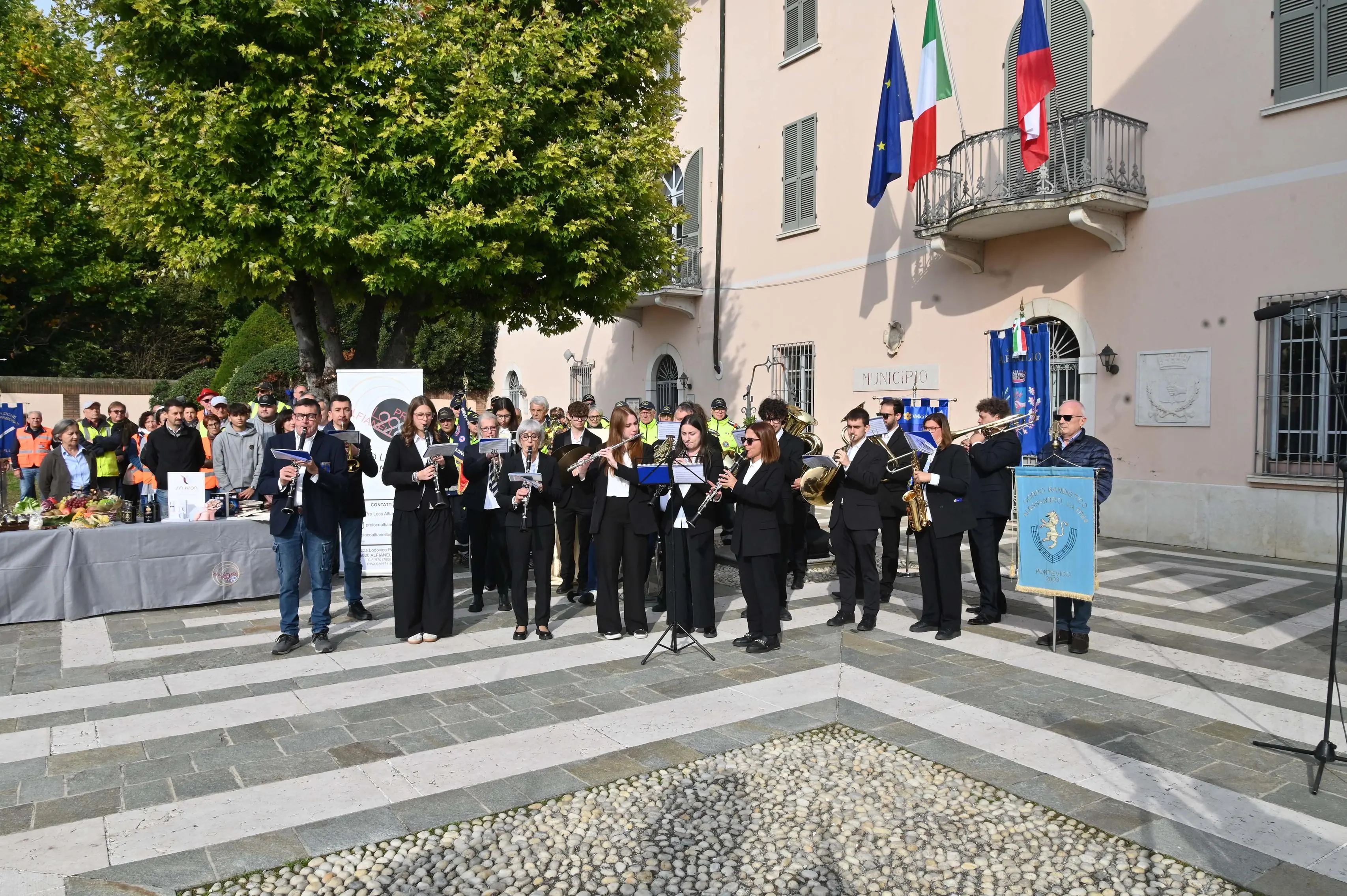 ALFIANELLO IN PIAZZA CON NOI  REDAZIONE PROVINCIA 19-10-2025  GABRIELE STRADA NEW EDEN GROUP 