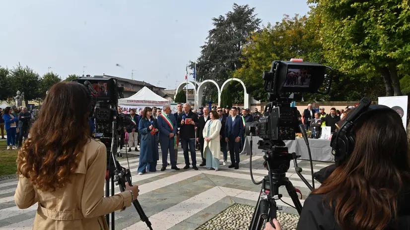 ALFIANELLO IN PIAZZA CON NOI REDAZIONE PROVINCIA 19-10-2025 GABRIELE STRADA NEW EDEN GROUP