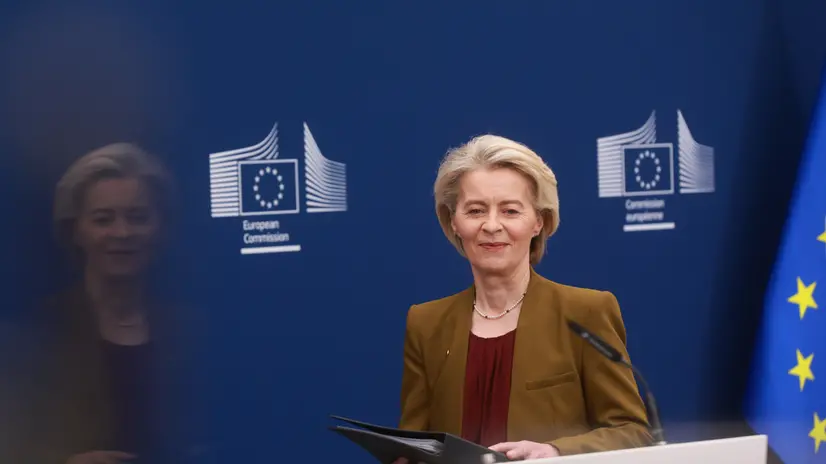epa12457655 European Commission President Ursula von der Leyen attends a press statement on the Pact for the Mediterranean following the weekly EU Commissioners College meeting in Brussels, Belgium, 16 October 2025. The European Commission and the High Representative set out a new strategy to strengthen EU relations with its Southern Mediterranean partners, to boost political, economic, and security cooperation, focusing on sustainable growth, border control, climate action, and reducing irregular migration across the Mediterranean. EPA/OLIVIER HOSLET