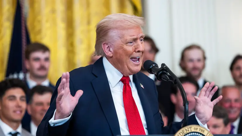epa12468683 US President Donald Trump honors the Louisiana State University (LSU) and LSU Shreveport championship baseball teams in the East Room of the White House in Washington, DC, USA, 20 October 2025. EPA/JIM LO SCALZO