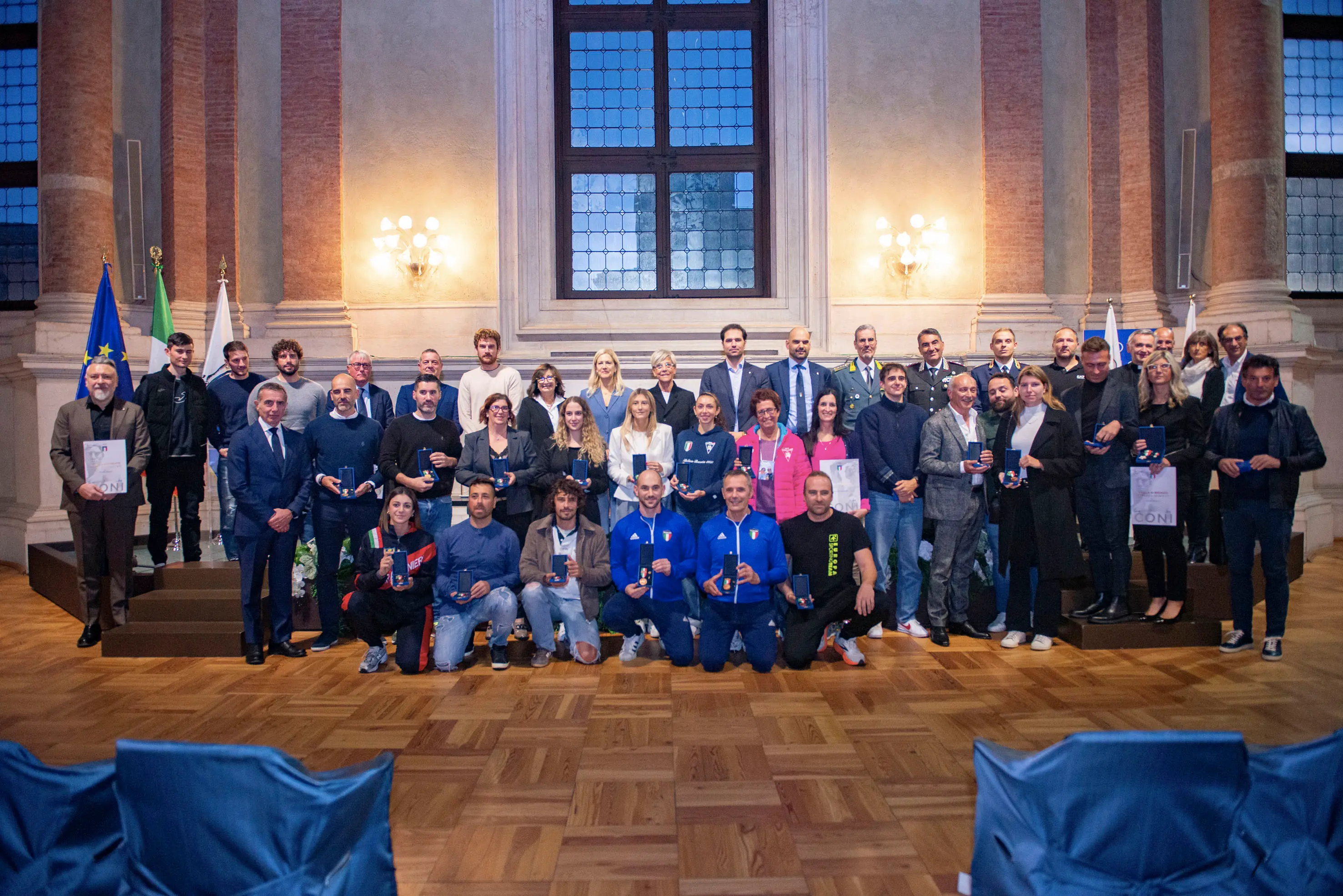 SPORT BRESCIA PALAZZO LOGGIA SALONE VANVITELLIANO CERIMONIA DI CONSEGNA ONORIFICENZE CONI 2023 NELLA FOTO GRUPPO PREMIATI 21-10-2025 PIERPAOLO PAPETTI AGENZIA NEWREPORTER