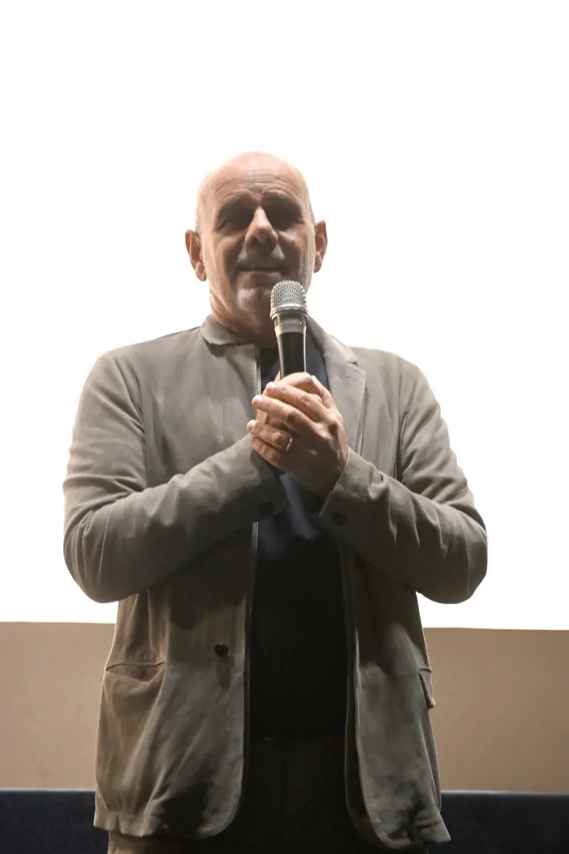 SPETTACOLI BRESCIA IL REGNO DEL CINEMA SALA OZ PRESENTAZIONE FILM LA VITA VA COSI' CON VIRGINIA GABRIELE DIEGO ABATANTUOMO E IL REGISTA RICCARDO MILANI NELLA FOTO REGISTA RICCARDO MILANI 21/10/2025 newreporter©favretto