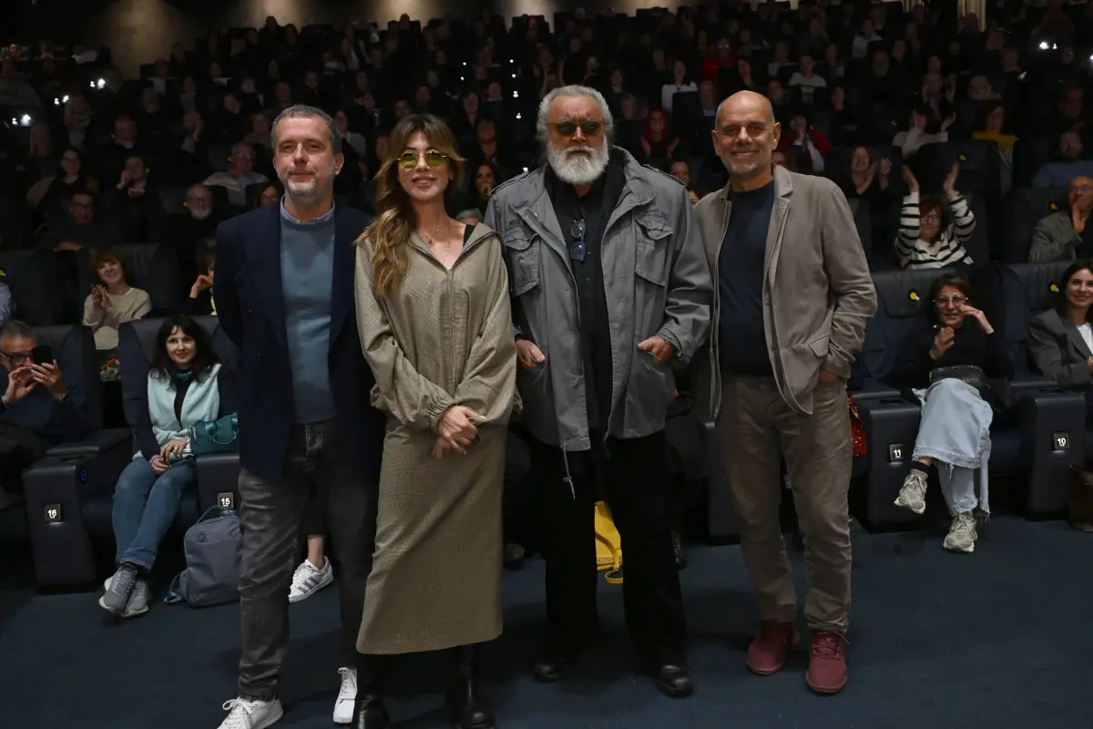 SPETTACOLI BRESCIA IL REGNO DEL CINEMA SALA OZ PRESENTAZIONE FILM LA VITA VA COSI' CON VIRGINIA GABRIELE DIEGO ABATANTUOMO E IL REGISTA RICCARDO MILANI NELLA FOTO VIRGINIA GABRIELE DIEGO ABATANTUOMO E IL REGISTA RICCARDO MILANI 21/10/2025 newreporter©favretto