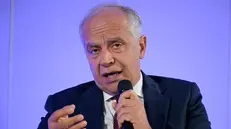 Il ministro dell’Interno, Matteo Piantedosi, durante la celebrazioni per i venti anni del centro CNAIPIC della Polizia Postale, Roma, 21 ottobre 2025. ANSA/RICCARDO ANTIMIANI