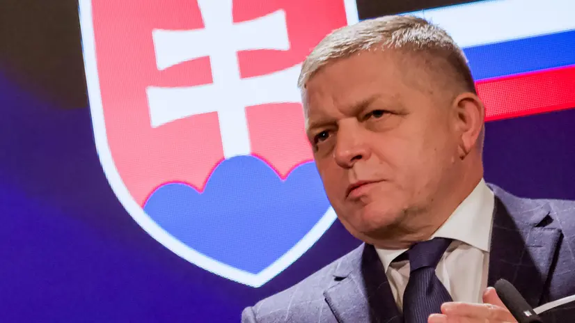 epa12460276 Slovak Prime Minister Robert Fico gestures during a joint press conference with Ukrainian Prime Minister Yulia Svyrydenko (not pictured) after an intergovernmental meeting of Ukraine's and Slovakia's governments in Kosice, Slovakia, 17 October 2025. EPA/ZUZANA GOGOVA