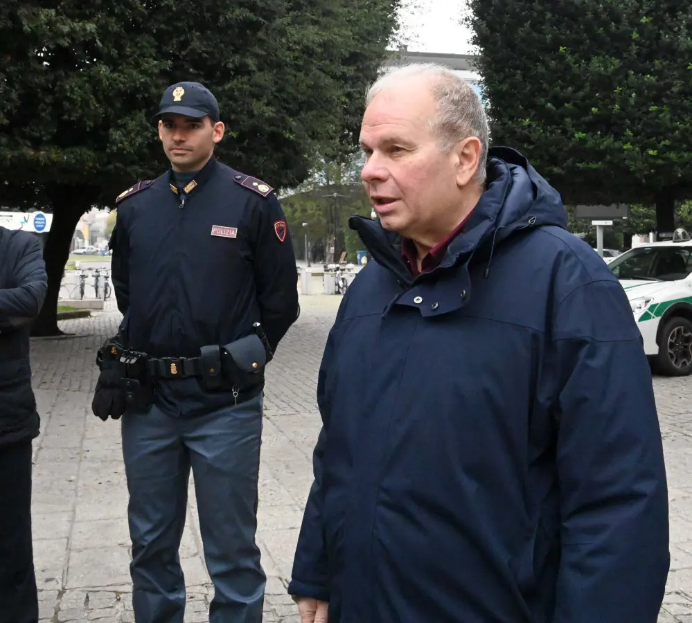 I controlli della Polizia di Stato in Stazione a Brescia