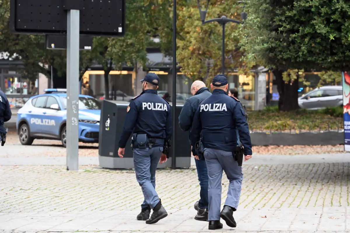 I controlli della Polizia di Stato in Stazione a Brescia