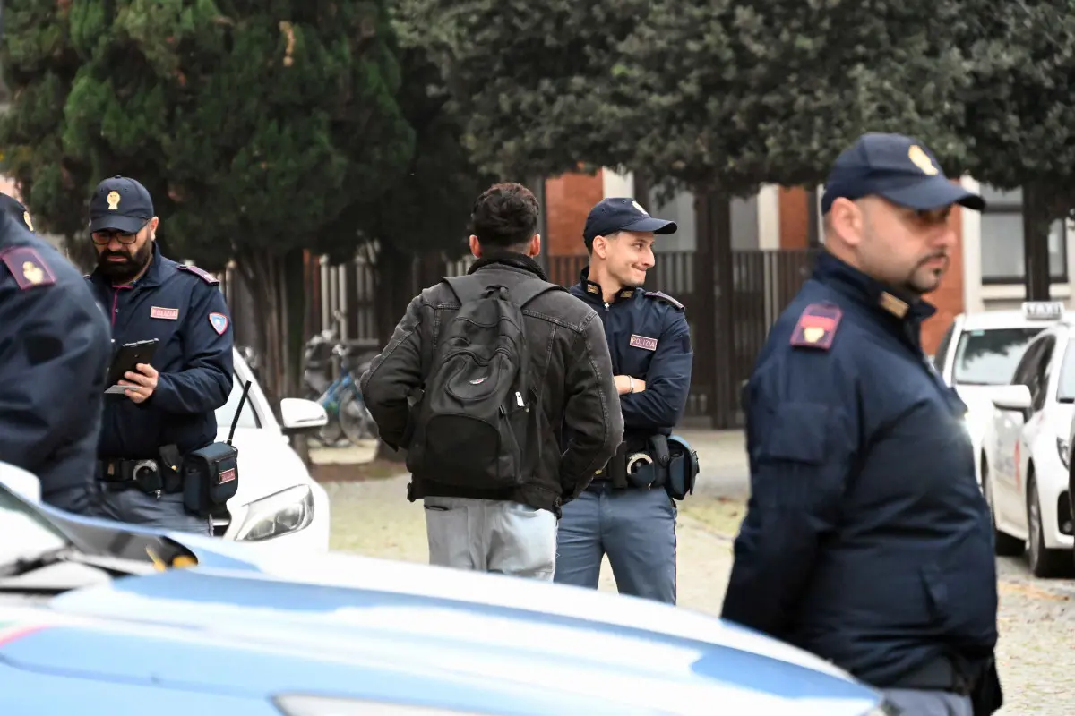 I controlli della Polizia di Stato in Stazione a Brescia