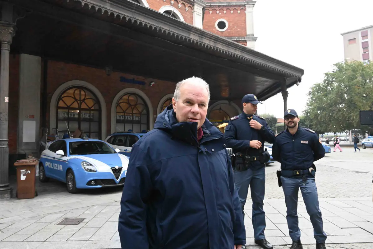 I controlli della Polizia di Stato in Stazione a Brescia