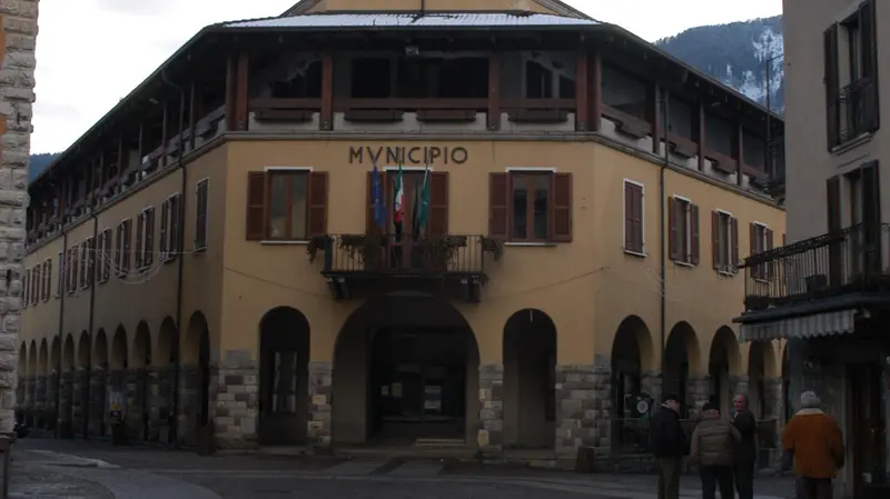 Il municipio di Borno