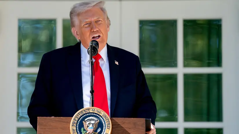 epa12470526 US President Donald J. Trump speaks during a lunch with Republican Senators in the Rose Garden of the White House in Washington, DC, USA, 21 October 2025. Influential conservative groups are pushing Republicans to demand steep concessions from Democrats in exchange for extending health care subsidies, a move that risks prolonging a US government shutdown now in its 21st day. EPA/ALLISON ROBBERT / POOL