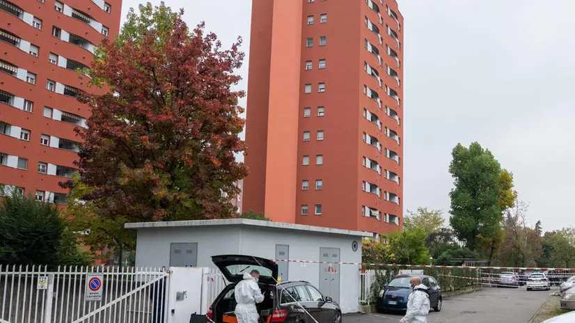 Donna accoltellata in via Grassini, Polizia Locale sul posto per effettuare i rilievi, Milano, 22 Ottobre 2025, Ansa/Andrea Fasani
