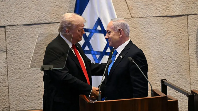 Netanyahu e tutta la Knesset applaudono Trump