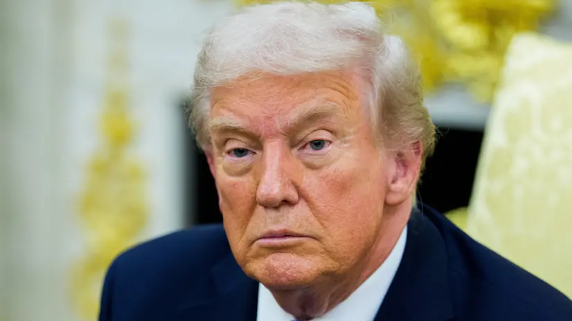 epa12474348 US President Donald J. Trump gives remarks as he meets with NATO Secretary General Mark Rutte in the Oval Office of the White House in Washington, DC, USA, 22 October 2025. The leaders met to discuss continued support for Ukraine. EPA/AARON SCHWARTZ / POOL