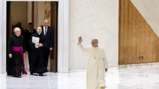 Papa leone XIV arrives in the Paolo VI hall for the Weekly General audience. at the Vatican, 27 august 2025 ANSA/MASSIMO PERCOSSI