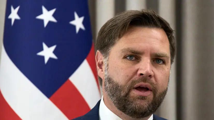 epa12472311 U.S. Vice President JD Vance speaks to journalist during a meeting with the Israeli president at the presidential residence, in Jerusalem, 22 October 2025. EPA/Leo Correa / POOL