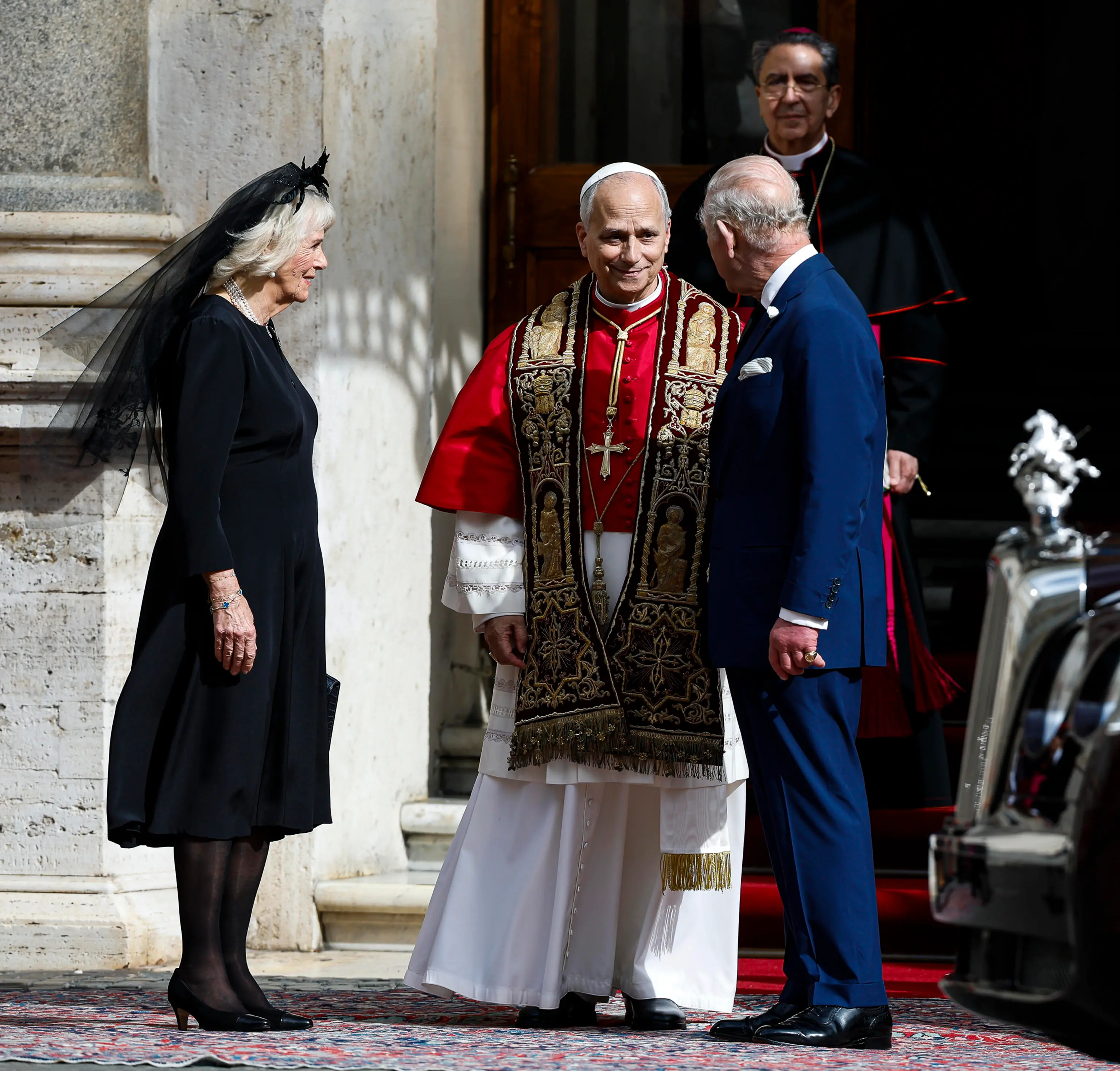 Papa Leone e re Carlo pregano insieme nella Cappella Sistina
