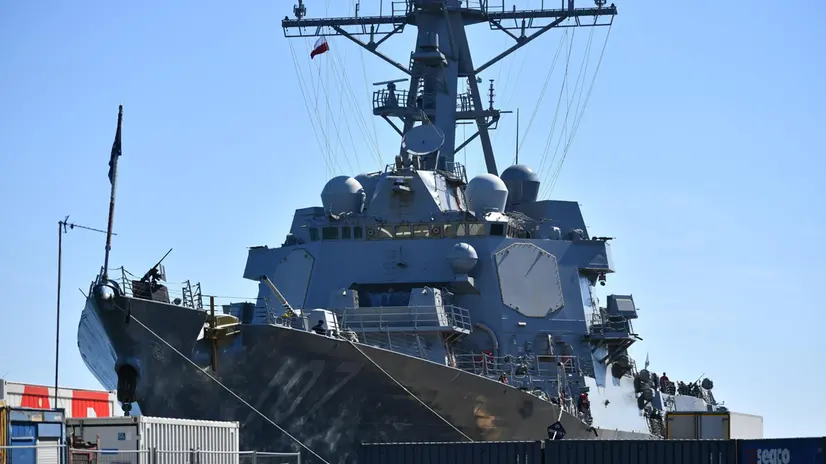 epa09997458 American guided-missile destroyer USS Gravely moored at the French Quay in Gdynia, Poland, 05 June 2022. According to a spokesperson for the Third Ship Flotilla, a tactical unit of the Polish Navy, the ship is visiting to resupply and also demonstration of NATO strength. The US ambassador to Poland, Mark Brzezinski, will visit the ship's crew next week. EPA/Adam Warzawa POLAND OUT