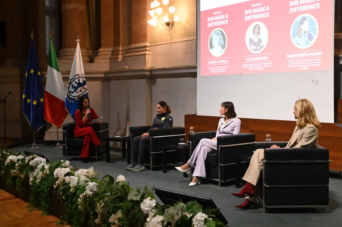 «She made a difference», la premiazione in Loggia