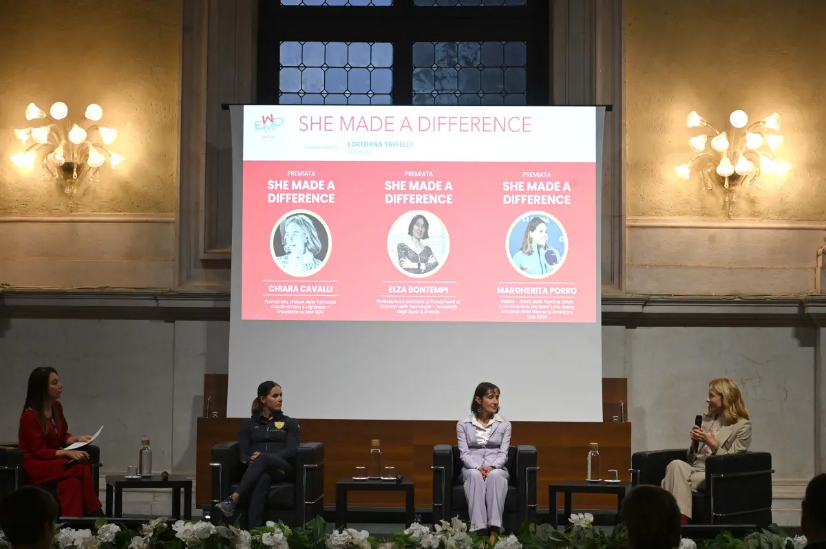 «She made a difference», la premiazione in Loggia