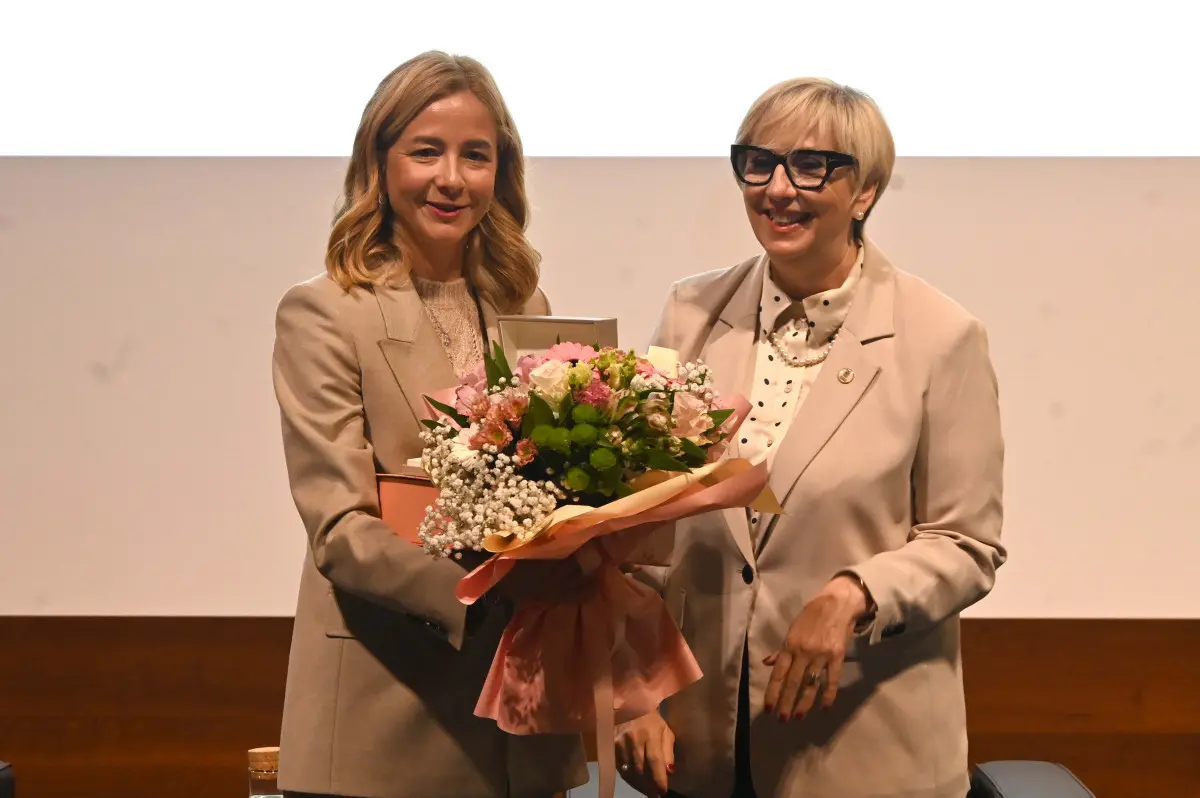 «She made a difference», la premiazione in Loggia