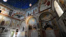 Uno scorcio dell'interno di Santa Maria in Solario