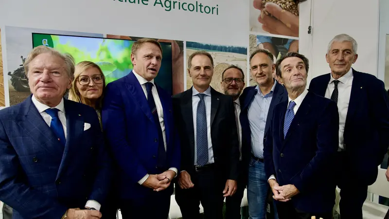 L'incontro a Fazi 2025: al centro il ministro Lollobrigida e il presidente Garbelli - © www.giornaledibrescia.it