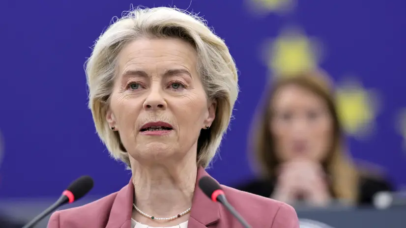 epa12471879 European Commission President Ursula von der Leyen speaks during a debate on 'Preparation of the European Council meeting of 23 October 2025' at the European Parliament in Strasbourg, France, 22 October 2025. The current plenary session runs from 20 until 23 October 2025. EPA/RONALD WITTEK