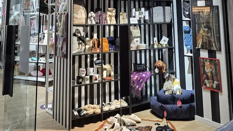 Olivia Pet Boutique in corso Magenta - Foto © www.giornaledibrescia.it