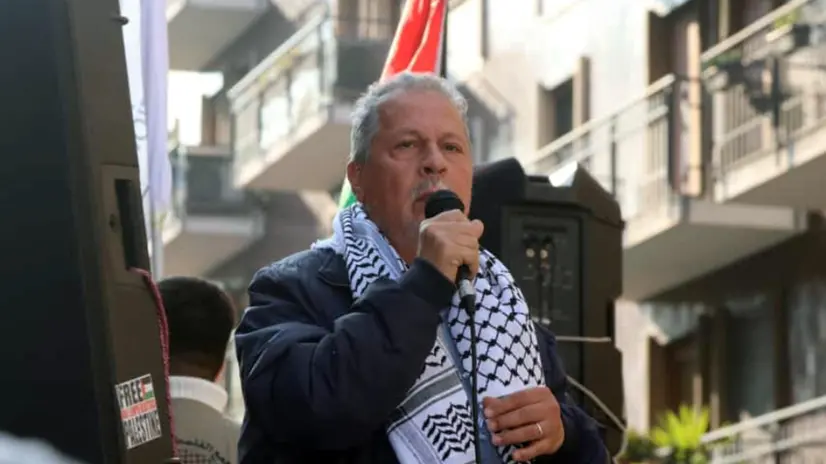 Corteo pro Palestina Milano, 18 ottobre 2025, il signore che parla è Mohammad Hannoun presidente Associazione Palestinesi di Italia