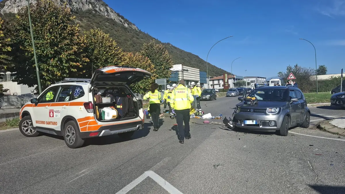 Scontro tra una moto e un’auto, morto un ragazzo a Paitone | Giornale ...