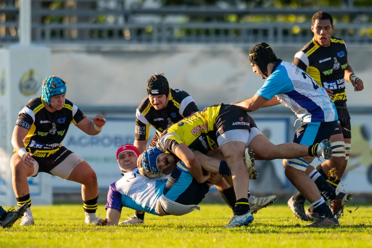 Rugby, gli scatti di Carpenedolo-Cus Torino