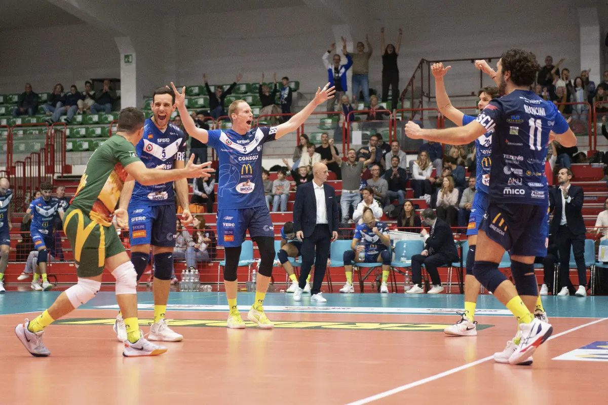 Volley A2, gli scatti di Consoli-Fano