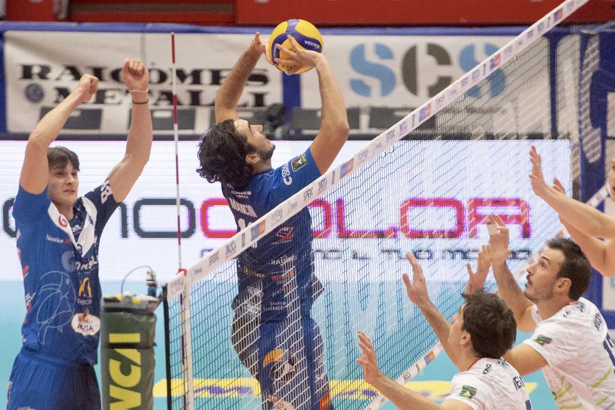 Volley A2, gli scatti di Consoli-Fano