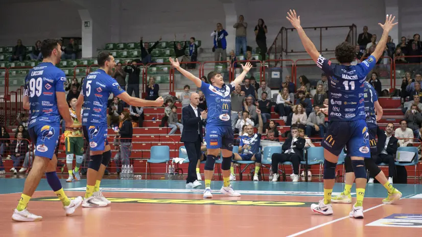Volley A2, gli scatti di Consoli-Fano